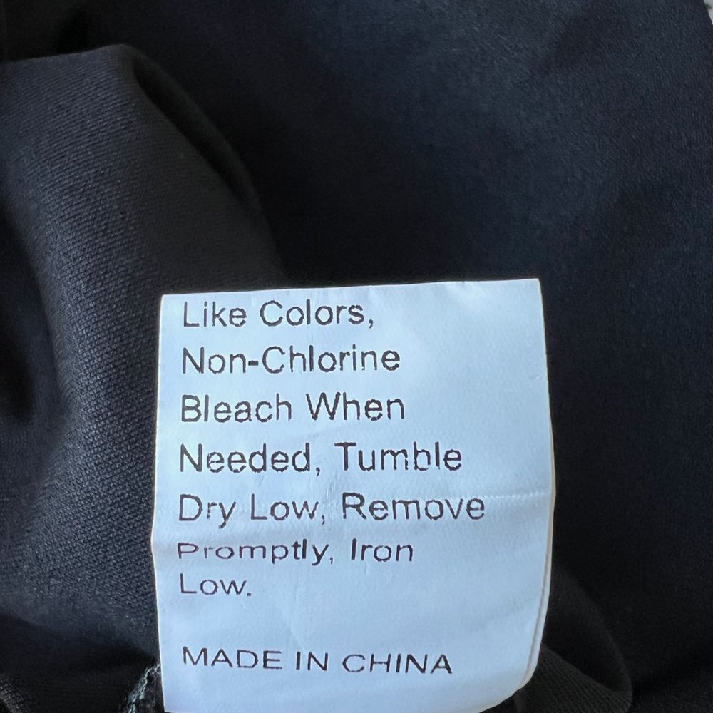 FLOERNS V-Back Ruffle Dress - Picture 15 of 17